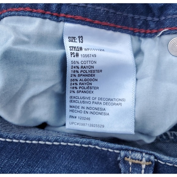 Wallflower Capri Pants Luscious Curvy Fit Size 13 Embroidered Button Back Pocket - Picture 7 of 8